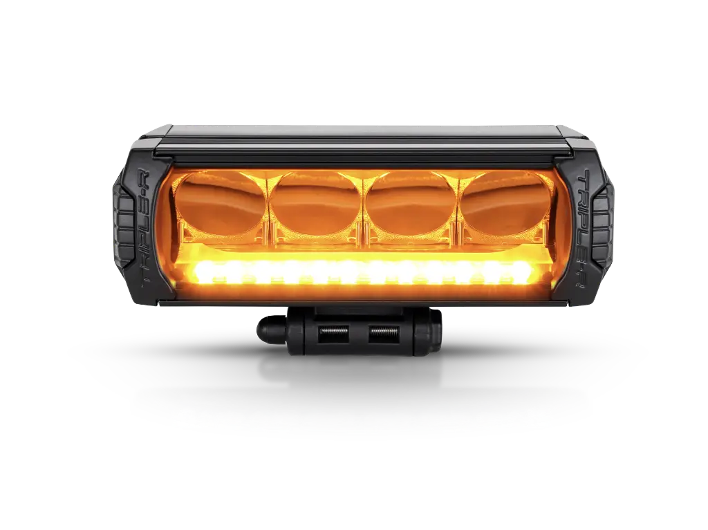 Triple-R 750 Beacon_Front_Beacon On_PNG.webp
